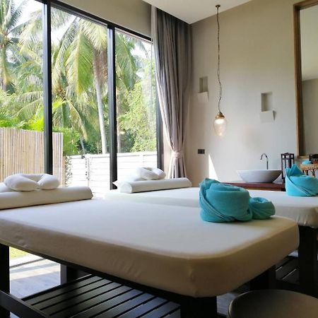 Tungtong Beach Villas Thap Sakae Exterior foto