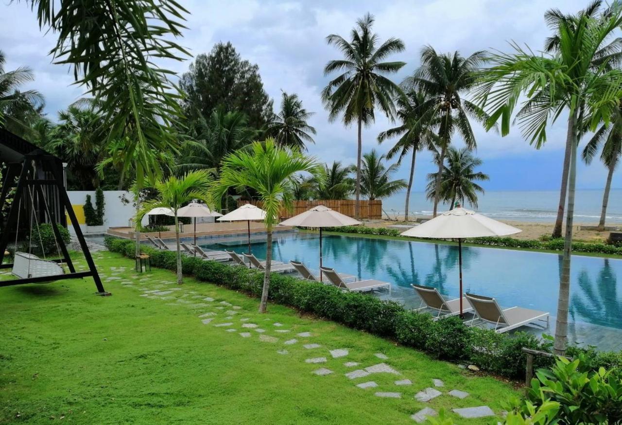 Tungtong Beach Villas Thap Sakae Exterior foto